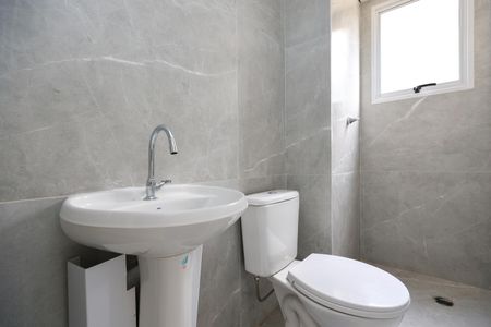 Apartamento para alugar com 42m², 2 quartos e sem vagaBanheiro