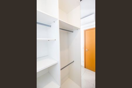 Apartamento para alugar com 123m², 3 quartos e 2 vagas Apartamento para alugar com 123m², 3 quartos e 2 vagasCloset da suíte