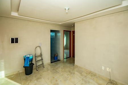 Sala de apartamento para alugar com 2 quartos, 54m² em Piratininga, Belo Horizonte