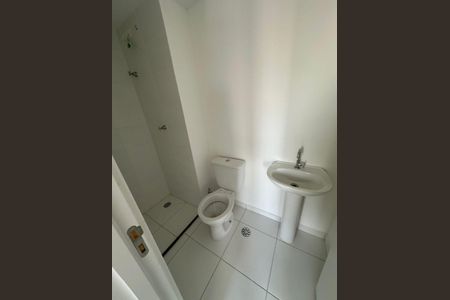Banheiro de apartamento para alugar com 2 quartos, 40m² em Morumbi, São Paulo