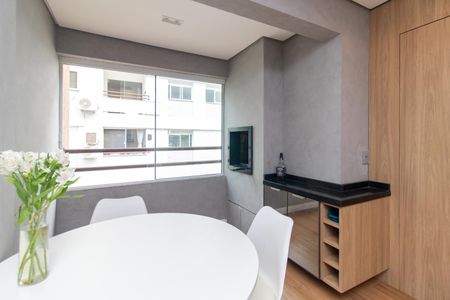 Sala de apartamento à venda com 2 quartos, 60m² em Cavalhada, Porto Alegre