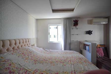 Suíte de apartamento para alugar com 1 quarto, 80m² em Ponta de Baixo, São José