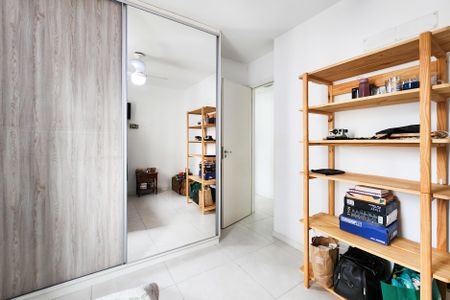 Apartamento à venda com 95m², 4 quartos e 1 vagaQuarto 2