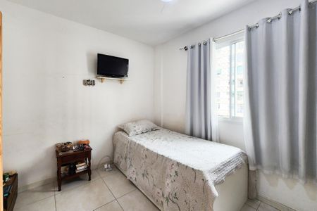 Apartamento à venda com 95m², 4 quartos e 1 vagaQuarto 2