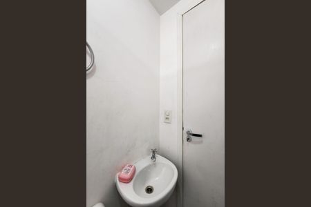 Apartamento à venda com 95m², 4 quartos e 1 vagaBanheiro da Suíte 2