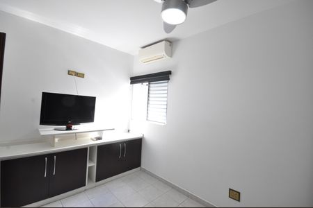 Casa à venda com 122m², 3 quartos e 2 vagasQuarto 3