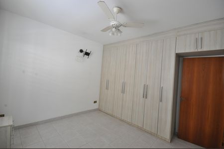 Casa à venda com 122m², 3 quartos e 2 vagasQuarto Suíte
