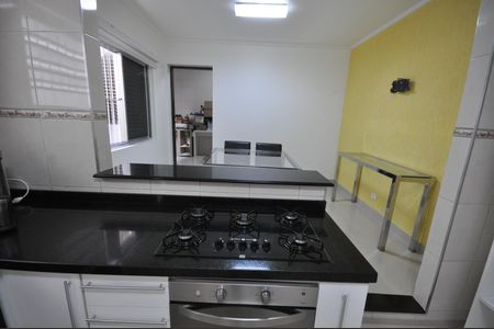 Casa à venda com 122m², 3 quartos e 2 vagasCozinha
