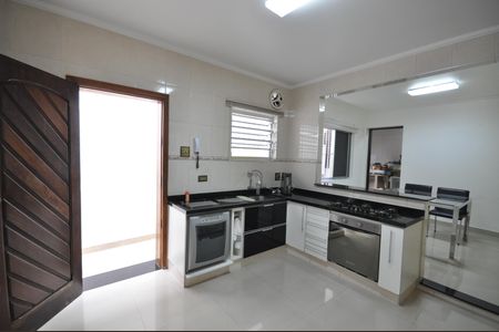 Casa à venda com 122m², 3 quartos e 2 vagasCozinha
