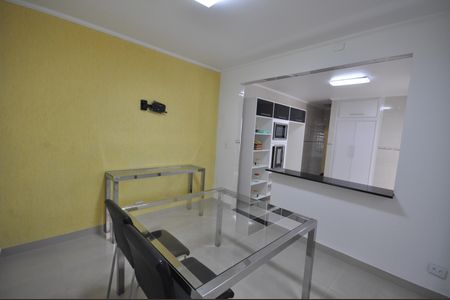 Casa à venda com 122m², 3 quartos e 2 vagasCopa