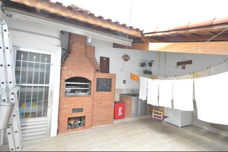 Casa à venda com 122m², 3 quartos e 2 vagasChurrasqueira
