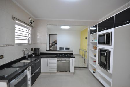 Casa à venda com 122m², 3 quartos e 2 vagasCozinha