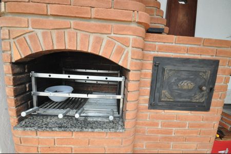 Casa à venda com 122m², 3 quartos e 2 vagasChurrasqueira