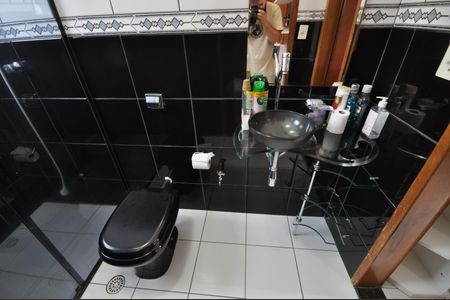 Casa à venda com 122m², 3 quartos e 2 vagasBanheiro da Suíte 2