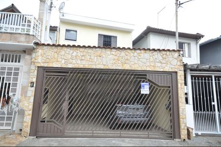 Casa à venda com 122m², 3 quartos e 2 vagasFachada