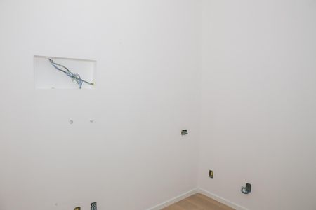 Apartamento à venda com 220m², 3 quartos e 2 vagas Apartamento à venda com 220m², 3 quartos e 2 vagasEscritório