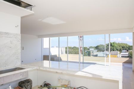 Apartamento à venda com 220m², 3 quartos e 2 vagas Apartamento à venda com 220m², 3 quartos e 2 vagasCozinha