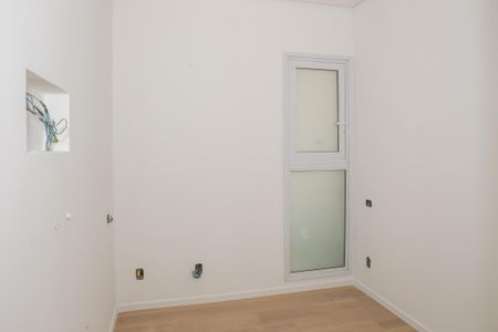 Apartamento à venda com 220m², 3 quartos e 2 vagas Apartamento à venda com 220m², 3 quartos e 2 vagasEscritório