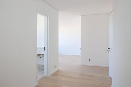 Apartamento à venda com 220m², 3 quartos e 2 vagas Apartamento à venda com 220m², 3 quartos e 2 vagasSuíte 1