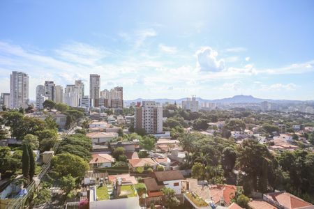 Apartamento à venda com 220m², 3 quartos e 2 vagas Apartamento à venda com 220m², 3 quartos e 2 vagasVista da Sacada