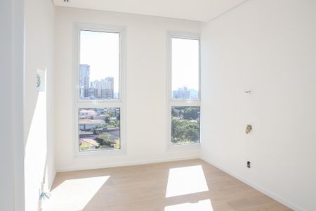 Apartamento à venda com 220m², 3 quartos e 2 vagas Apartamento à venda com 220m², 3 quartos e 2 vagasSuíte 2