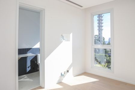 Apartamento à venda com 220m², 3 quartos e 2 vagas Apartamento à venda com 220m², 3 quartos e 2 vagasSuíte 2