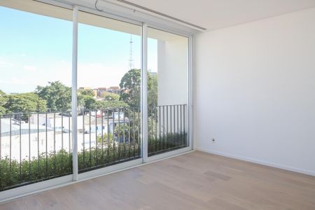 Apartamento à venda com 220m², 3 quartos e 2 vagas Apartamento à venda com 220m², 3 quartos e 2 vagasSuíte 1