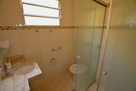 Casa para alugar com 120m², 3 quartos e 2 vagasBanheiro