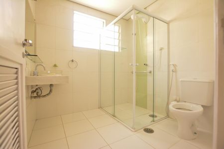 Banheiro da Suíte de casa para alugar com 3 quartos, 120m² em Conjunto Residencial Butanta, São Paulo