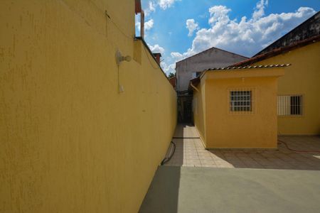 Casa para alugar com 120m², 3 quartos e 2 vagasQuintal 