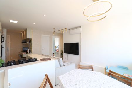Apartamento à venda com 53m², 2 quartos e 1 vagaSala/Cozinha/Área de serviço 