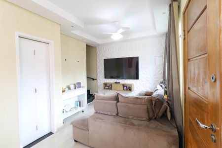 Sala de casa de condomínio à venda com 2 quartos, 90m² em Vila Nivi, São Paulo