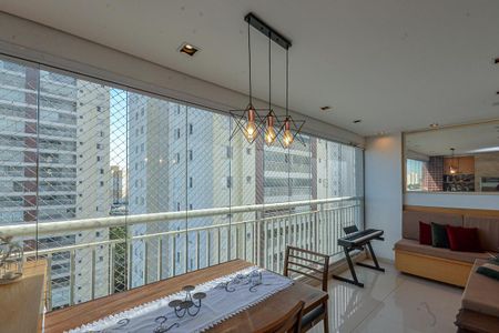 Apartamento à venda com 124m², 3 quartos e 2 vagas