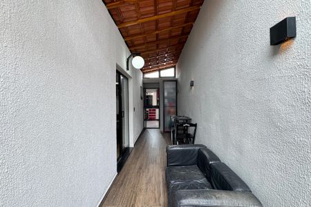 Casa à venda com 240m², 3 quartos e 2 vagasQuintal