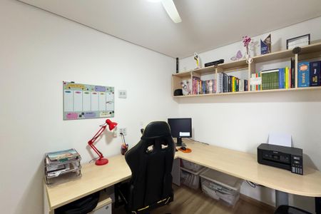 Casa à venda com 240m², 3 quartos e 2 vagasQuarto 2