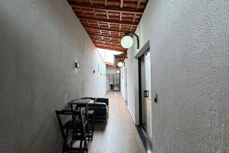Casa à venda com 240m², 3 quartos e 2 vagasQuintal