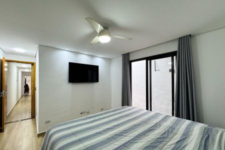 Casa à venda com 240m², 3 quartos e 2 vagasSuíte