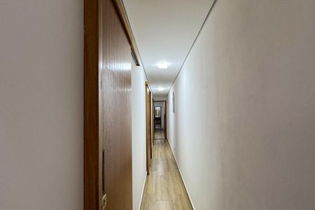 Casa à venda com 240m², 3 quartos e 2 vagasAcesso - Quartos 