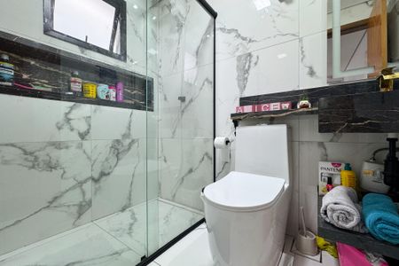 Casa à venda com 240m², 3 quartos e 2 vagasBanheiro Social