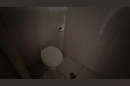Casa para alugar com 80m², 2 quartos e 1 vaga Casa para alugar com 80m², 2 quartos e 1 vagaBanheiro de serviço