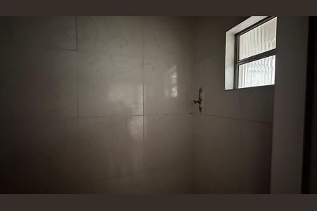 Casa para alugar com 80m², 2 quartos e 1 vaga Casa para alugar com 80m², 2 quartos e 1 vagaBanheiro de serviço