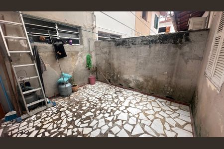 Casa à venda com 80m², 2 quartos e 1 vagaÁrea de serviço