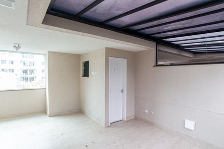 Casa de condomínio à venda com 160m², 3 quartos e 2 vagas Casa de condomínio à venda com 160m², 3 quartos e 2 vagasTerraço