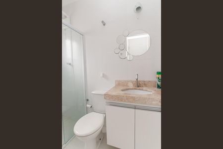 Casa de condomínio à venda com 160m², 3 quartos e 2 vagas Casa de condomínio à venda com 160m², 3 quartos e 2 vagasBanheiro