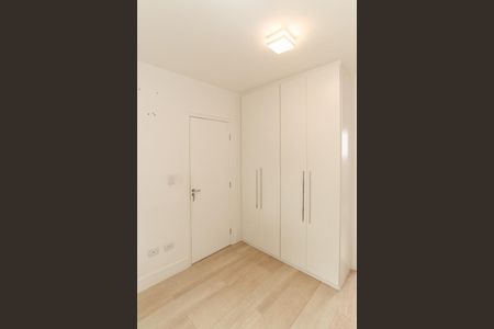 Casa de condomínio à venda com 160m², 3 quartos e 2 vagas Casa de condomínio à venda com 160m², 3 quartos e 2 vagasSuíte