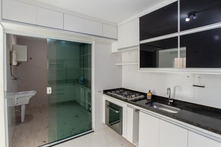 Casa de condomínio à venda com 160m², 3 quartos e 2 vagas Casa de condomínio à venda com 160m², 3 quartos e 2 vagasCozinha