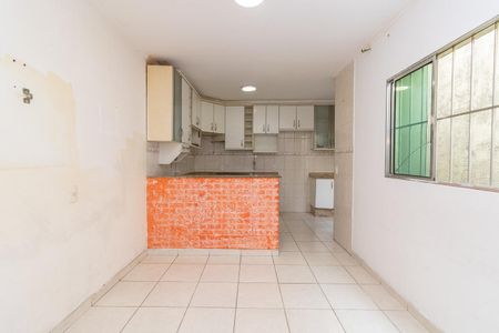 Casa para alugar com 120m², 3 quartos e 1 vaga Casa para alugar com 120m², 3 quartos e 1 vagaSala