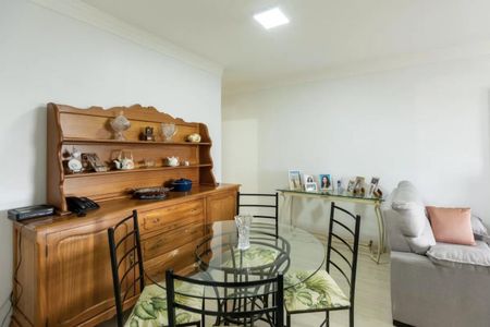 Apartamento à venda com 105m², 3 quartos e 1 vagaFoto 02