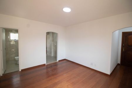 SALA de apartamento para alugar com 2 quartos, 73m² em Parque Maria Domitila, São Paulo