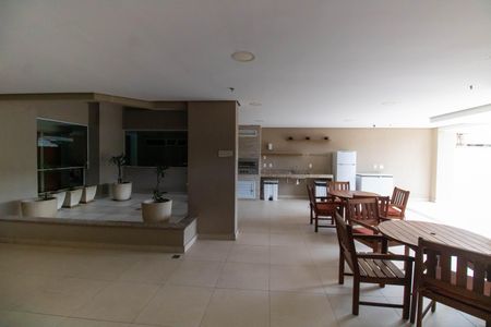 Apartamento à venda com 71m², 2 quartos e 1 vagaÁrea comum